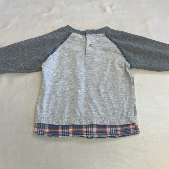 Disney - Gray Long Sleeve Tee with Tigger design - Picture 6 of 6